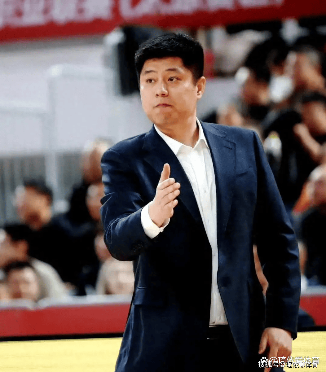 CBA主帅组团进入NBA 夏联，是挑外援还是旅游？真相很简单