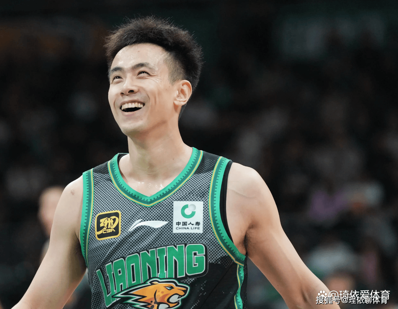 CBA风云：赵继伟转会大戏烂尾，培养费成拦路虎，辽宁直接续约