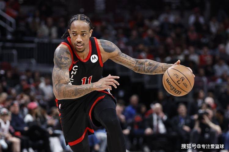 NBA一夜6笔交易达成！勇士捡漏22+5球星，他迫不及待想和库里合作