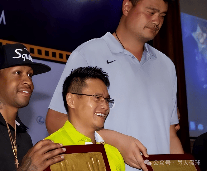 去你的篮球梦！普通人看完这5张照片 再也不会幻想能进NBA了