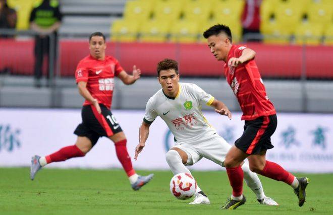 德尔加多破僵局，莱切特定乾坤！成都蓉城2-0国安，申花坐收渔利