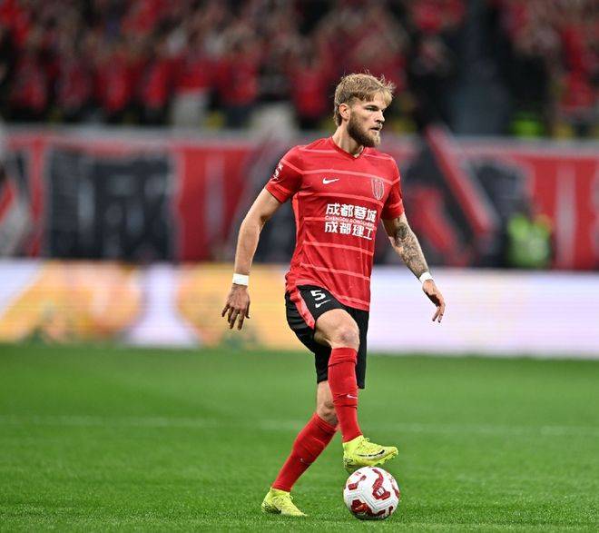 德尔加多破僵局，莱切特定乾坤！成都蓉城2-0国安，申花坐收渔利