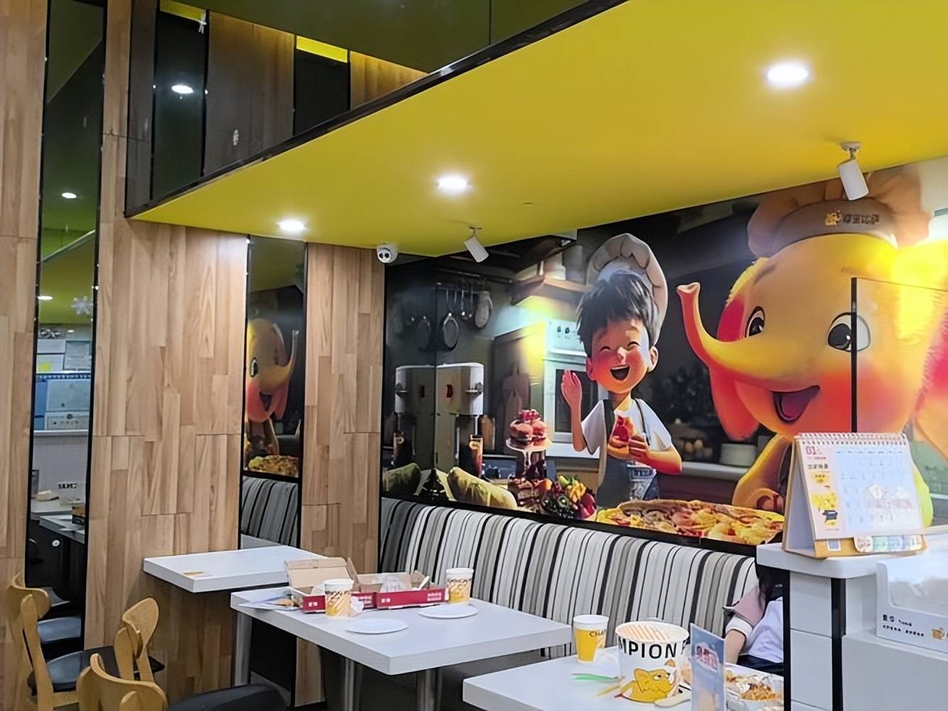 问题频发的尊宝比萨，规模神话难持续