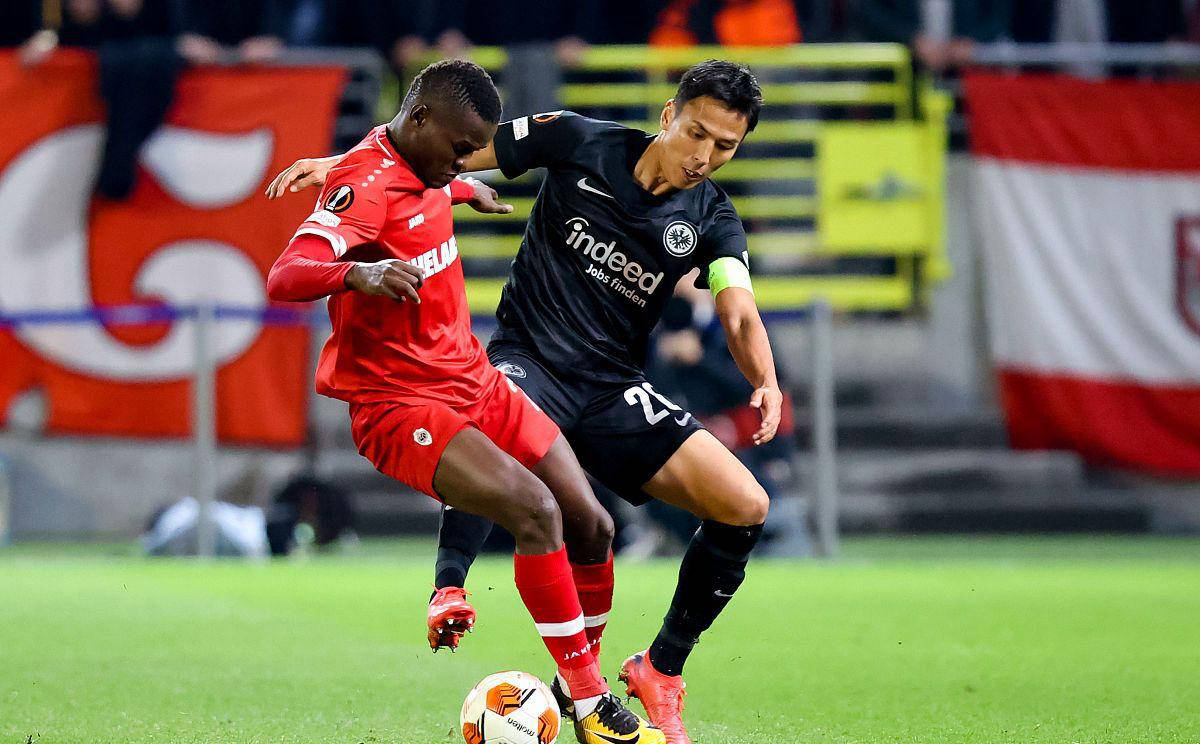 法兰克福主场迎战圣保利，战意十足冲击欧冠席位