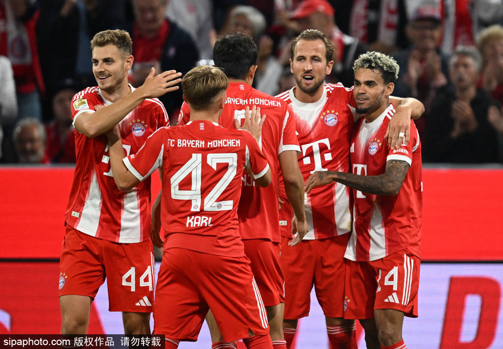 观战台：利物浦恶战纽卡 梅西率队冲决赛+欧冠抽签