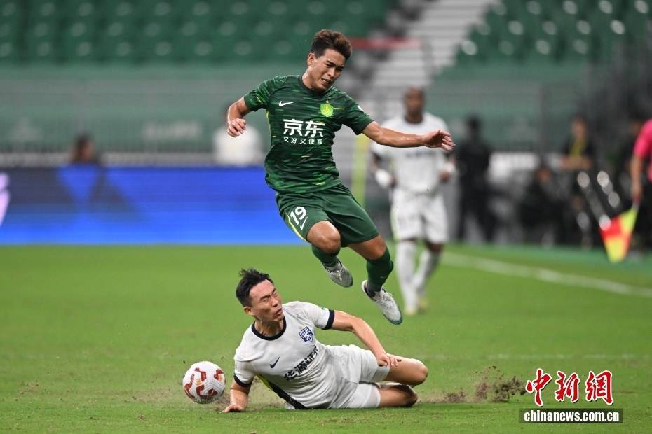 中超第22轮：北京国安4比0胜武汉三镇