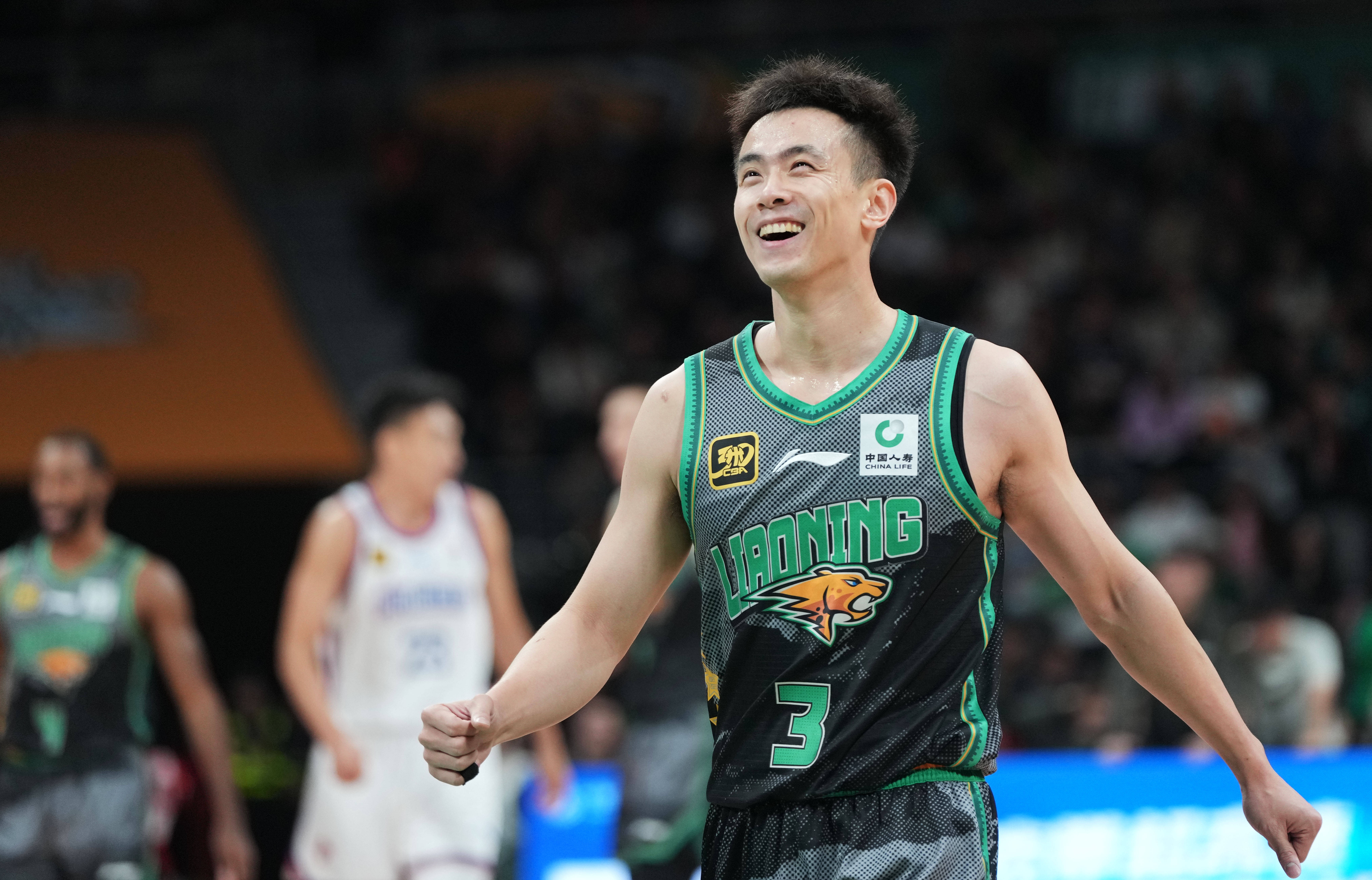 媒体人:大学生球员最欣赏的CBA后卫 大多数说赵继伟