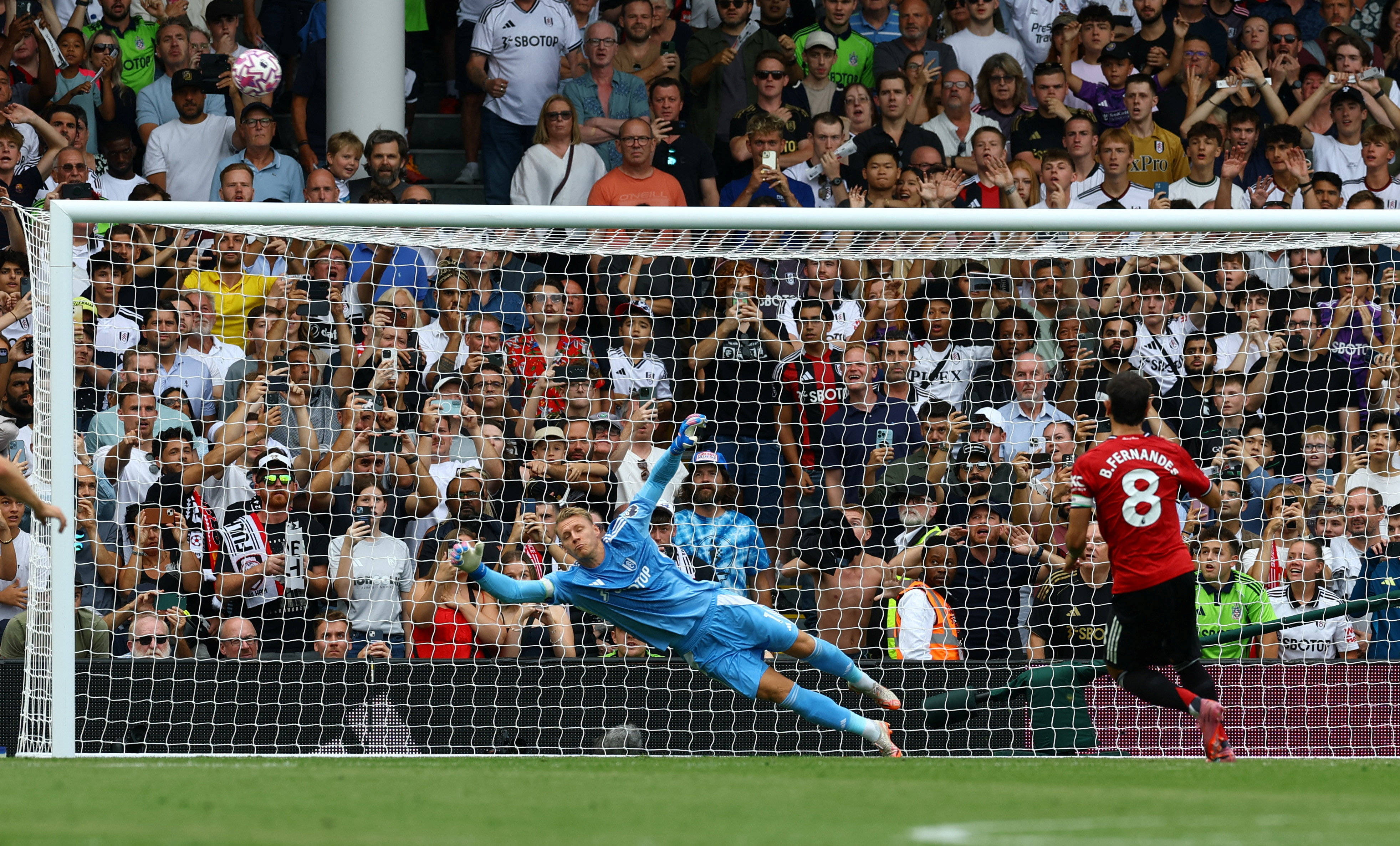 英超｜曼联客平富勒姆