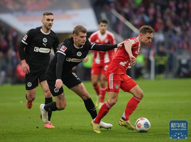 足球｜德甲：拜仁胜圣保利