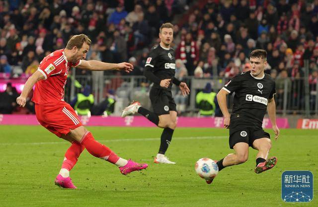 足球｜德甲：拜仁胜圣保利