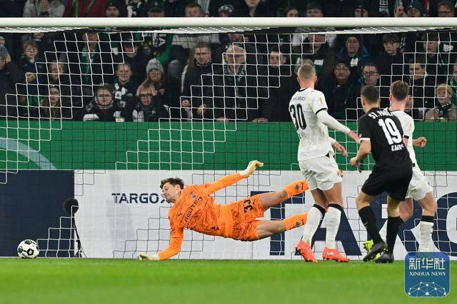 足球 | 德国杯：门兴格拉德巴赫不敌圣保利