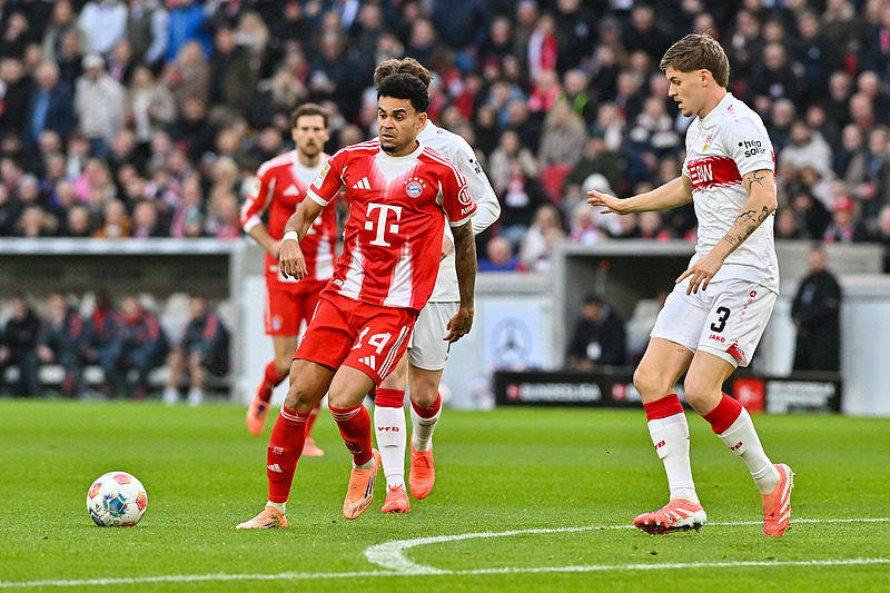 拜仁5-0斯图加特 凯恩上演帽子戏法